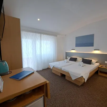 Zvonimir Bed & Breakfast 3*