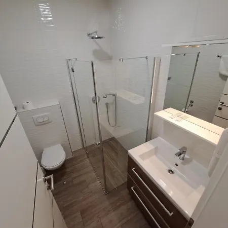 Zvonimir 3* Stobreč