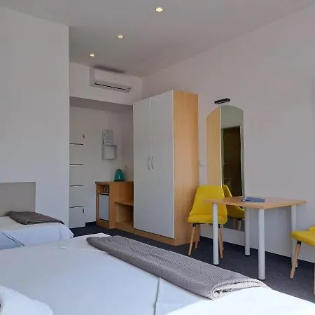 Zvonimir 3* Stobreč