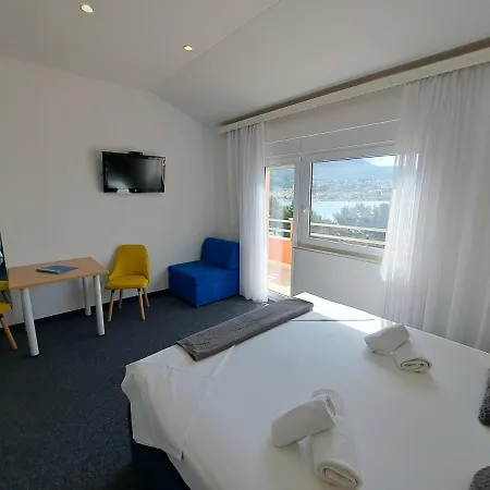 Bed & Breakfast Zvonimir 3*